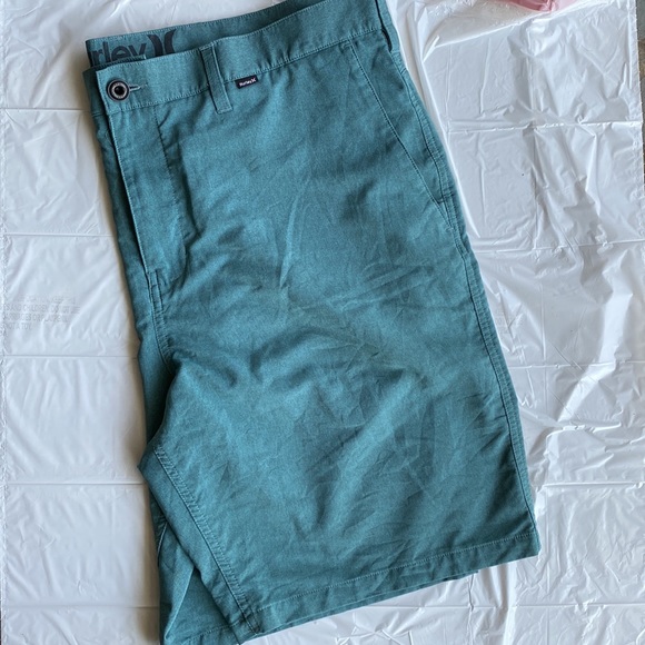 Mens Shorts - Picture 2 of 8